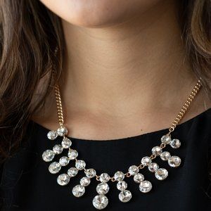 Paparazzi Celebrity Couture Gold Necklace and Earring Set